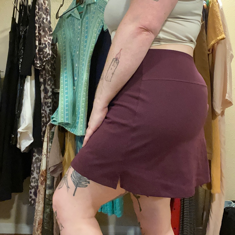 EUC Girlfriend Collective Skort - Picture 2 of 2